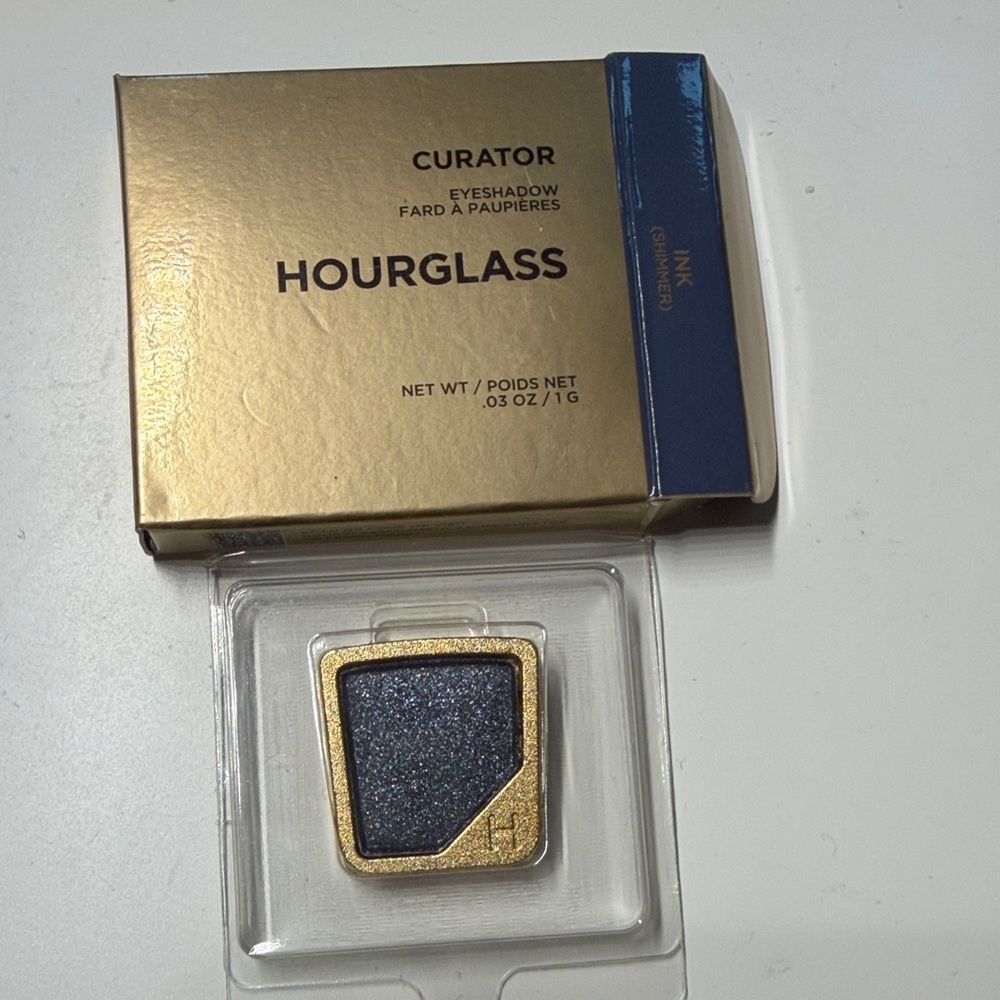 NWT Hourglass Curator Eyeshadow in ink